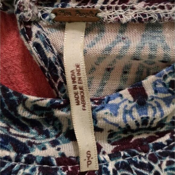 FREE‎ PEOPLE Keyhole Back Lace Trim Multi Color Print Top Blouse Women's Size S - Picture 9 of 9